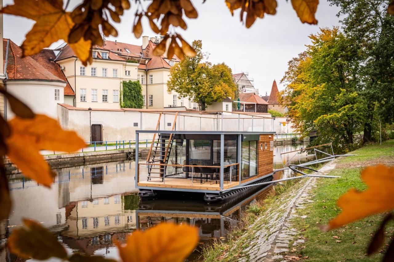 Rezidence Malse - Unikatni Apartmany Na Vode Ceske Budejovice Dış mekan fotoğraf